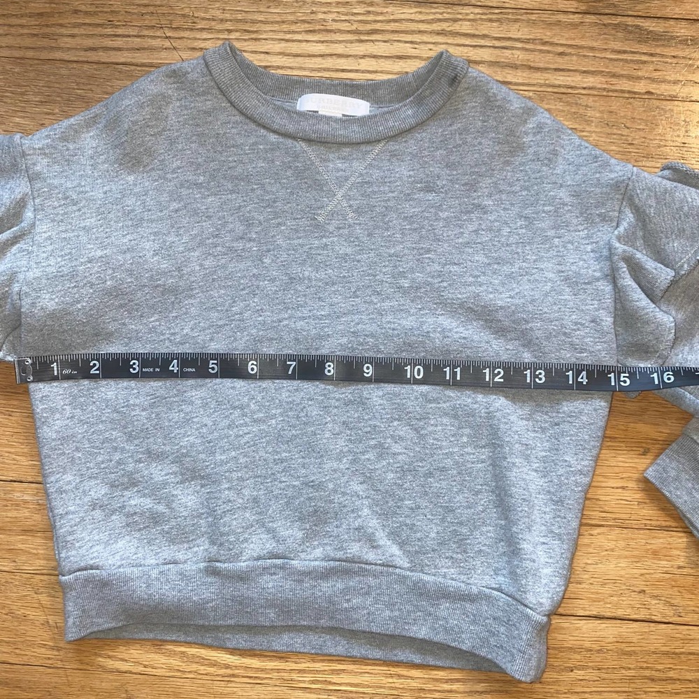 Burberry Children's Girl's Sweatshirt in Gray with Ruffle Sleeve Detail (Sz 4Y) - Picture 12 of 12